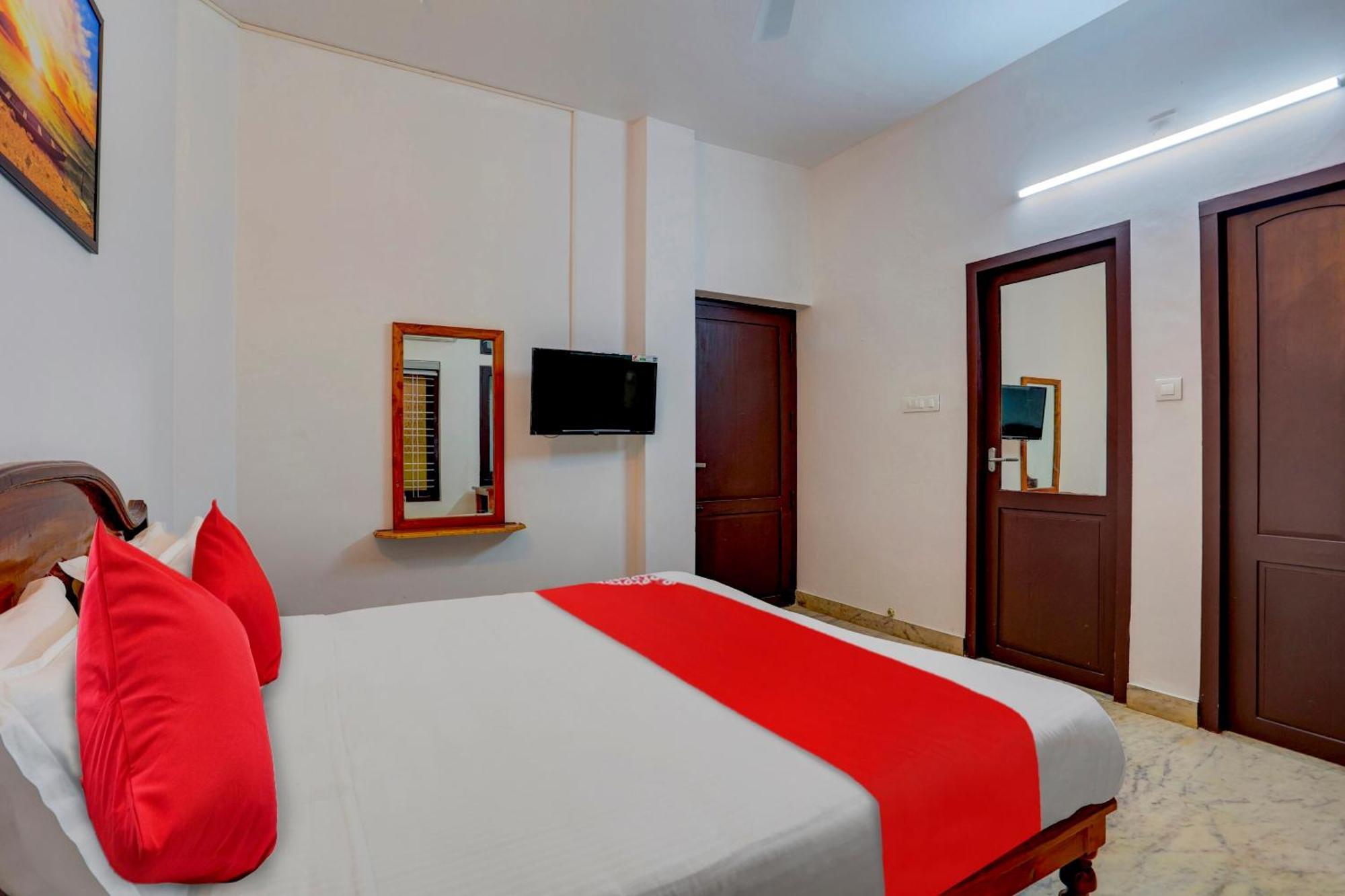 Hotel O Poptavern Heritage Kovalam Dış mekan fotoğraf