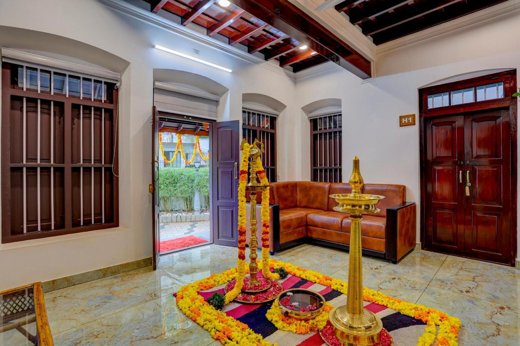 Hotel O Poptavern Heritage Kovalam Dış mekan fotoğraf