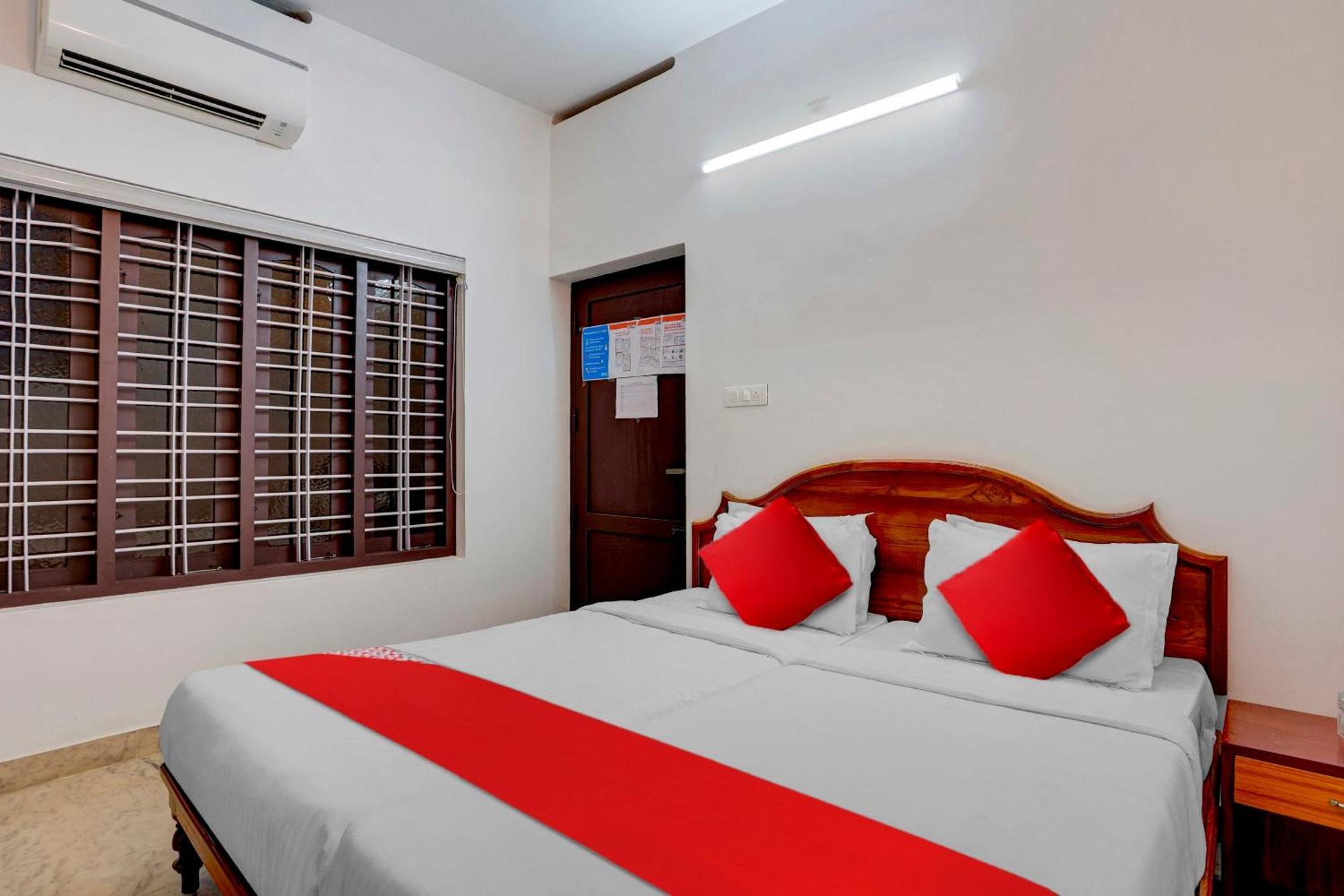 Hotel O Poptavern Heritage Kovalam Dış mekan fotoğraf