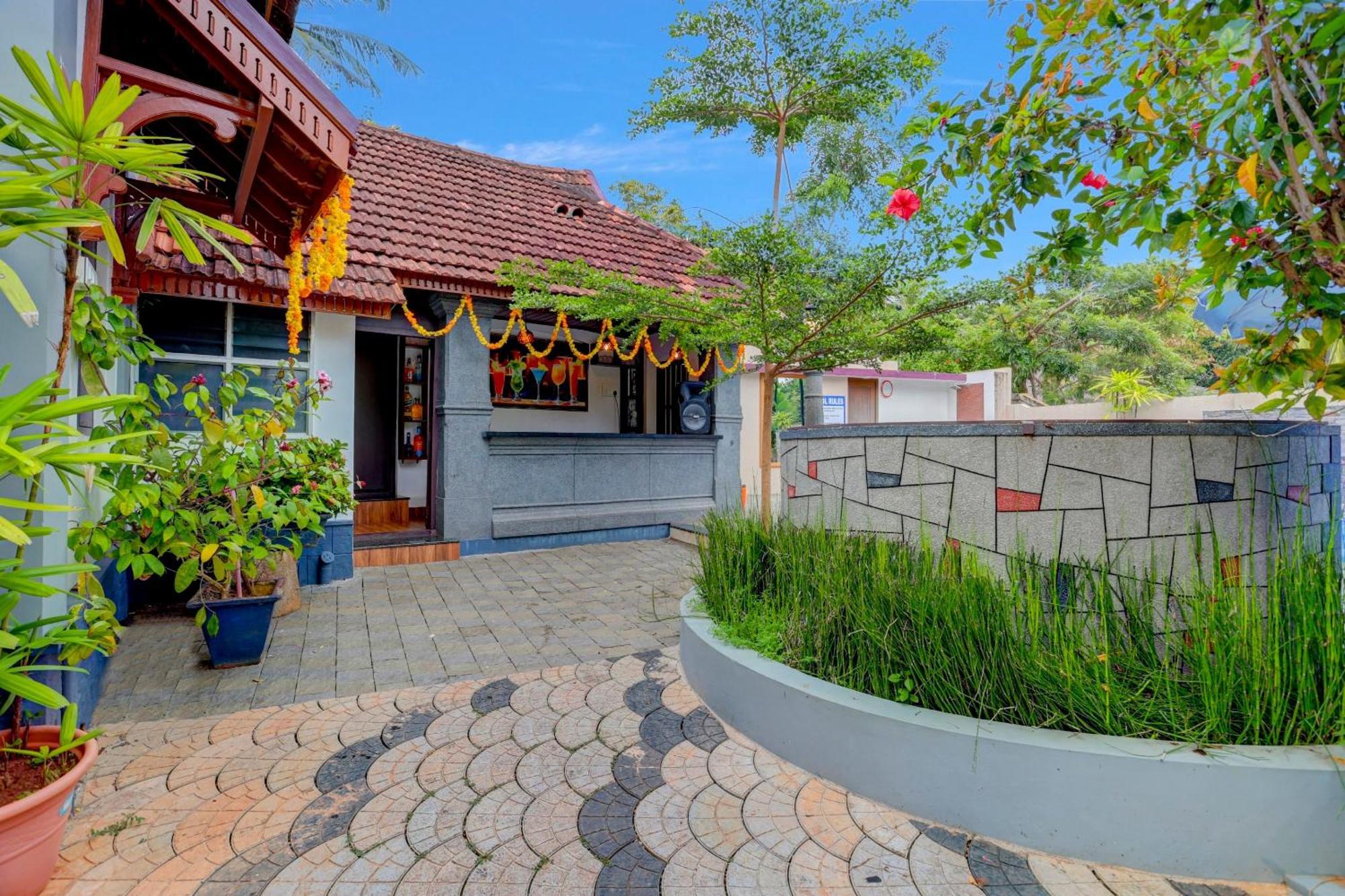 Hotel O Poptavern Heritage Kovalam Dış mekan fotoğraf